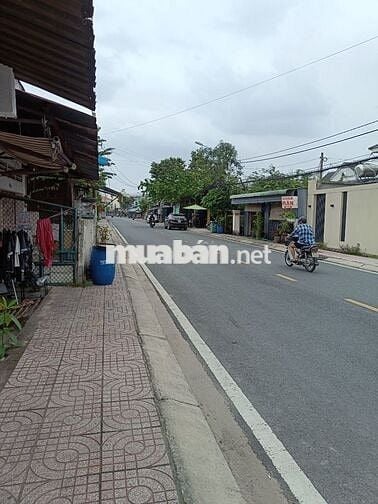 Mặt bằng kinh doanh + nhà ở ngay trung tâm thị trấn Củ Chi