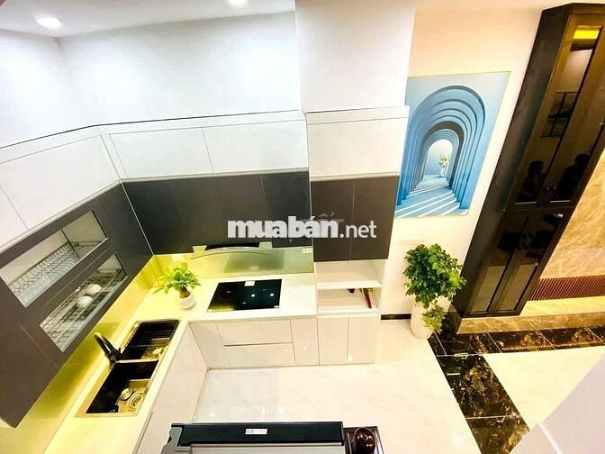 Hiếm! Nhà Đào Tấn - Linh Lang 40m², ngõ nông, thoáng đẹp, chỉ 8.5 tỷ