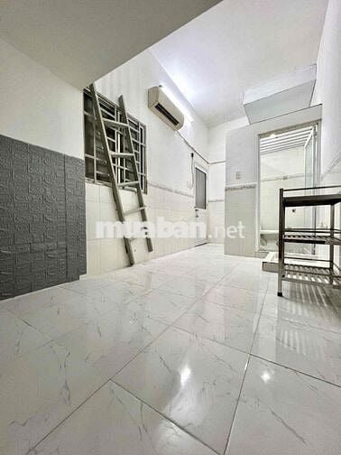 PHÒNG TRỌ CÓ GÁC MÁY LẠNH - NGAY BẮC HẢI