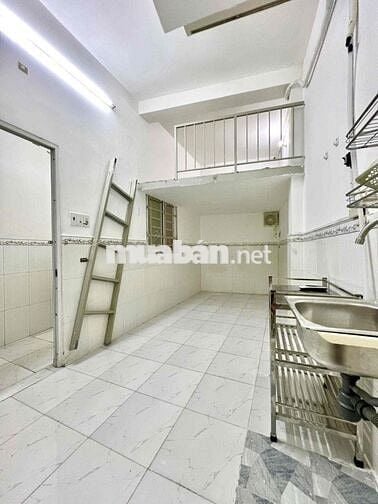 PHÒNG TRỌ CÓ GÁC MÁY LẠNH - NGAY BẮC HẢI