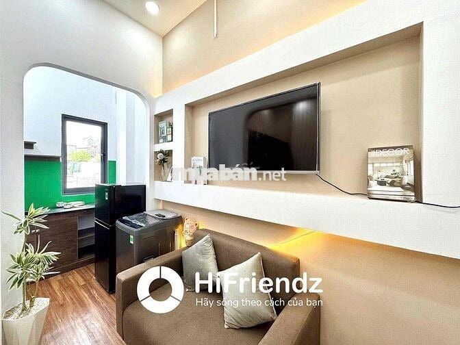 CHDV mới xây full nội thất siêu đẹp nằm ngay mặt đường ô tô cầu chà va