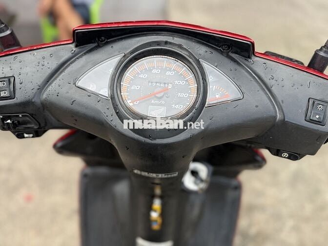 Honda Click 110 Đỏ 17000km , 1 chủ sử dụng