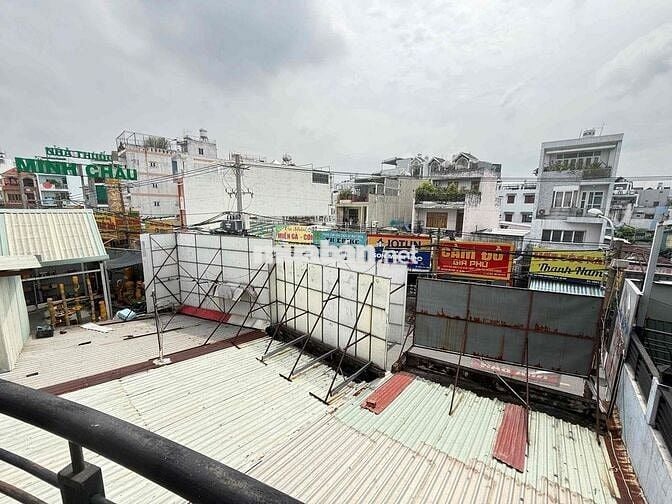 Bán nhà mặt tiền đường Phạm Văn Chiêu tiện kinh doanh mua bán .