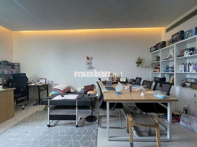 Cho thuê căn hộ Golden Kinh. Ở vs làm văn phòng. Phú Mỹ Hưng. Q7