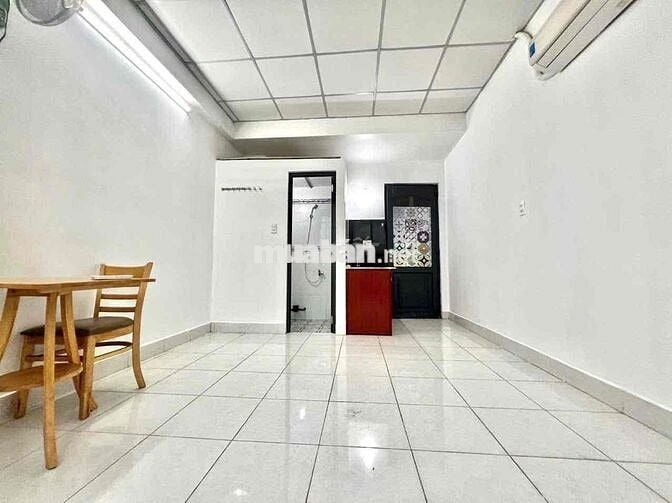 pass phòng Đặng Thuỳ Trâm gần VLU3