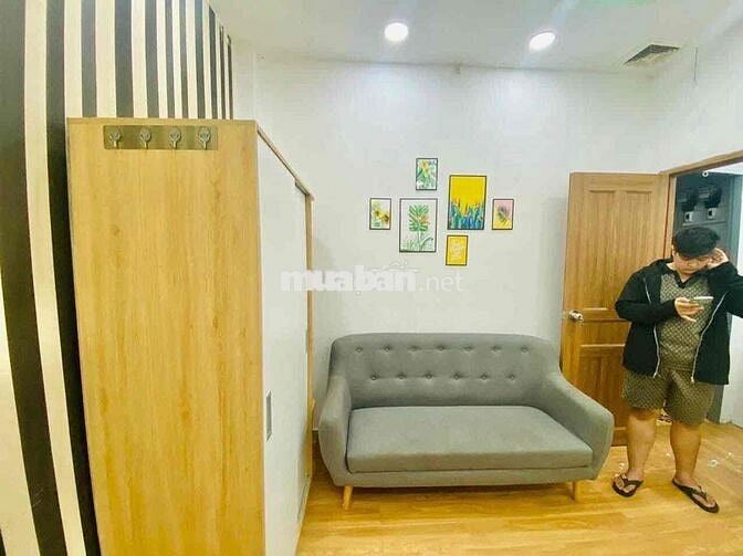 Căn hộ dịch vụ Q10 50m2 có 2 phòng ngủ, đầy đủ đồ ngay Cao Thắng