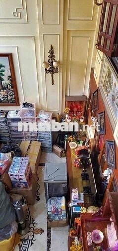 Nhà mặt tiền 4 tầng Hồng Bàng( 6,2m x 14m) q11 vị trí sầm uất