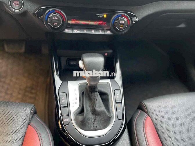 Kia K3 2024 2.0 Premium Trắng 4200 km