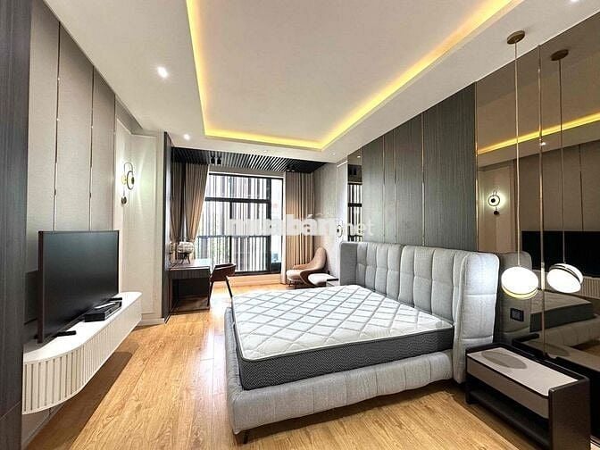 CHO THUÊ BIỆT THỰ SONG LẬP CAO CẤP PHÚ MỸ HƯNG - 5PN - GIÁ 130 TRIỆU