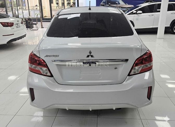 Mitshubishi 2023 GLS số sàn màu đẹp ạ