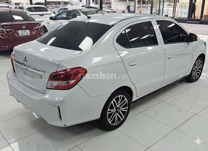 Mitshubishi 2023 GLS số sàn màu đẹp ạ