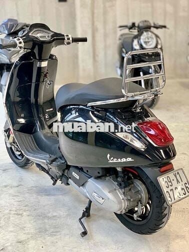 🔥Vespa Sprint 2018 chính chủ đen bóng đủ chìa zin