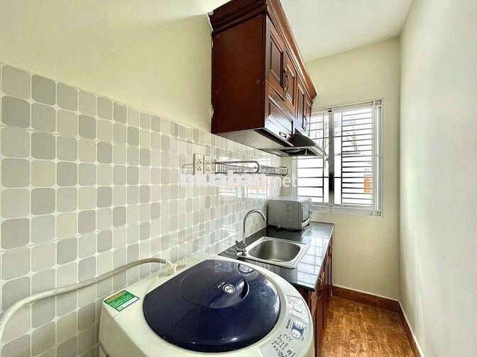 CĂN HỘ 1PN CỬA SỔ - FULL NT - TÁCH BẾP - GẦN UEF, QUẬN 1