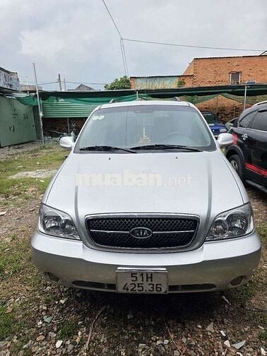 Kia Carnival GS Số sàn Bạc