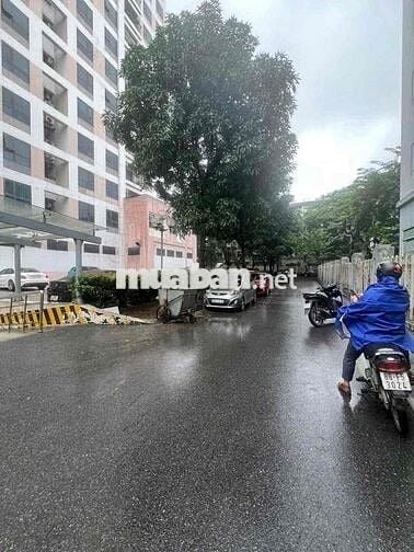 Bán căn hộ  chung cư  long biên 75m tầng đẹp nội thất cao cấp 4,95 tỷ