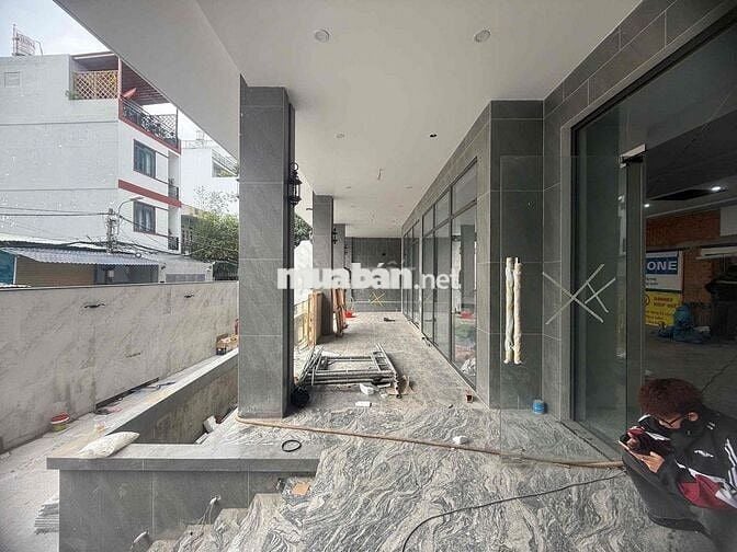 Mặt bằng kinh doanh siêu rộng 200m2 trung tâm Q7, gần Lotte, PMH, Q4Q1