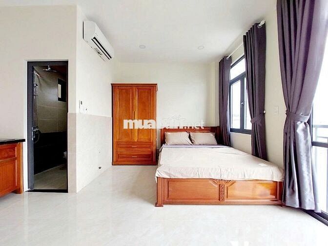 Căn hộ ban công thoáng mát full tiện-CMT8 gần CV Lê Thị Riêng