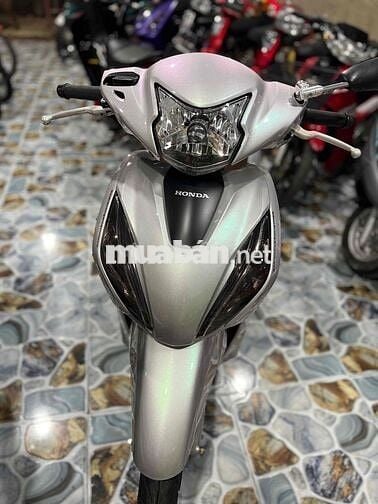 Vision 6/2025 mới chạy 2 ngàn cây, như xe hãng