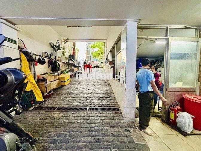 Tuyến đường tấp nập Phan Xích Long - Phú Nhuận diện tích khủng giá tôt