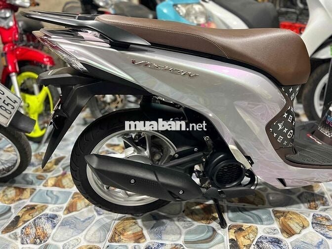 Vision 6/2025 mới chạy 2 ngàn cây, như xe hãng