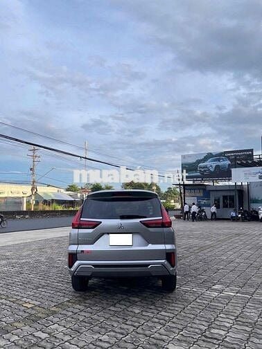 Xpander Premium Bạc MY25 - ODO 8km - Giá Hời