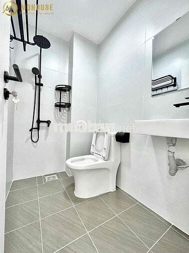 Phòng Đẹp Full Nội Thất – Sát Điện Biên Phủ – Hàng Xanh Ban Công Bự