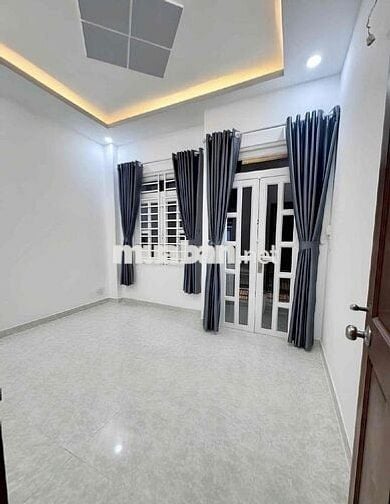 👉Đường Xe Hơi 5m - Nhà Đúc 2 Tầng - Cạnh Đầm Sen - Chỉ 4,x ty  + Vịtrí