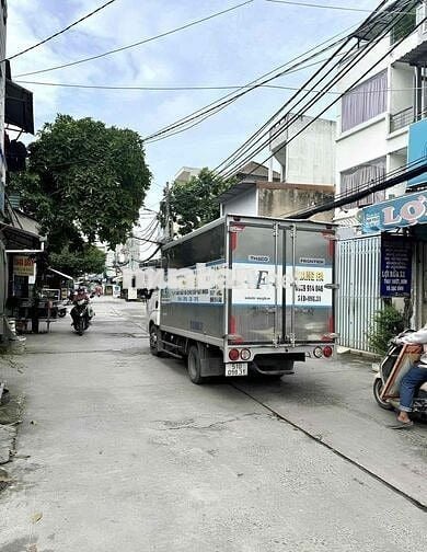 👉Đường Xe Hơi 5m - Nhà Đúc 2 Tầng - Cạnh Đầm Sen - Chỉ 4,x ty  + Vịtrí