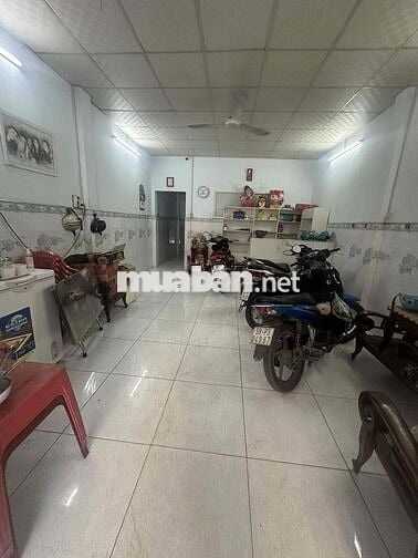 Cần bán nhà HXH 8m, vị trí đắc địa ngay chợ Tân Bình