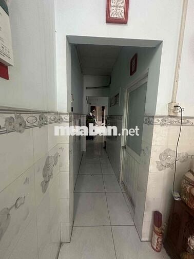 Cần bán nhà HXH 8m, vị trí đắc địa ngay chợ Tân Bình