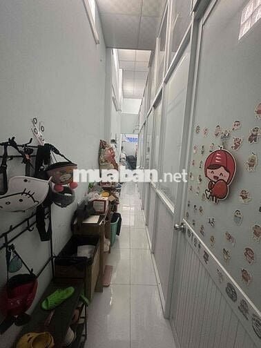 Cần bán nhà HXH 8m, vị trí đắc địa ngay chợ Tân Bình