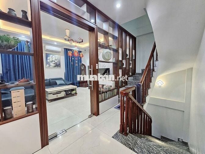 Nhà phố Yên Hoà-2 mặt tiền-oto đỗ cửa-kinh doanh tốt-6 tầng xịn đẹp