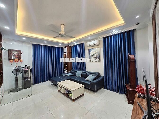 Nhà phố Yên Hoà-2 mặt tiền-oto đỗ cửa-kinh doanh tốt-6 tầng xịn đẹp