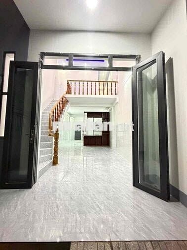 Bán căn nhà giá rẻ gần KCN Hoàng Quân Bình Minh cầu Cần Thơ