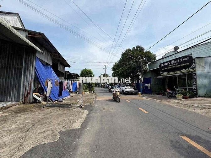 Cặp Trọ Phường Dĩ An Tp Hồ Chí Minh  280m2 full thổ cư chỉ 12 tỷ tl