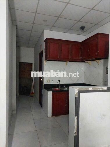 Nhà cho thuê gần chợ đầu mối nông sản hóc môn.