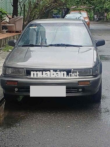 Nissan Bluebird 1994 - 100000 km