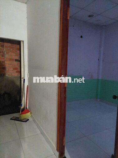 Nhà cho thuê gần chợ đầu mối nông sản hóc môn.