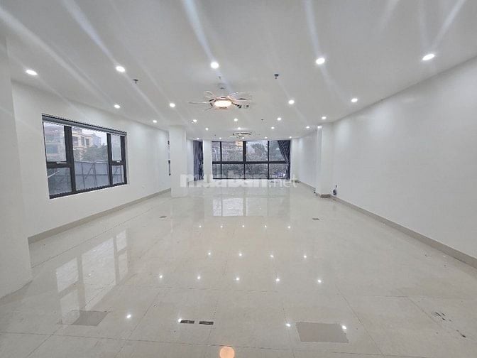 Cho thuê tòa nhà 3 mặt thoáng 8 tầng [Phố Vọng, Lê Thanh Thanh Nghị]