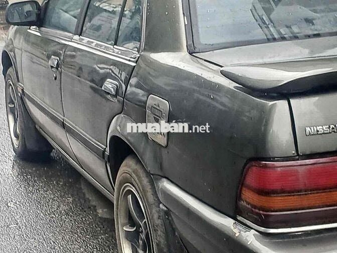 Nissan Bluebird 1994 - 100000 km