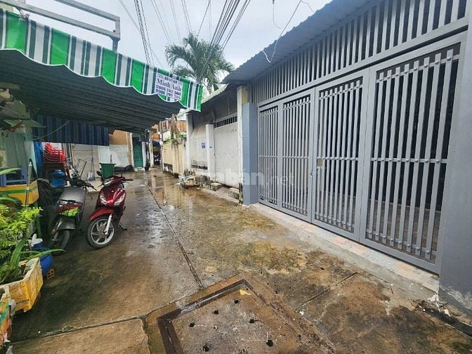 BÁN NHÀ GIÁ TỐT TẠI TRUNG MỸ TÂY – GẦN CÔNG VIÊN PHẦN MỀM QUAN