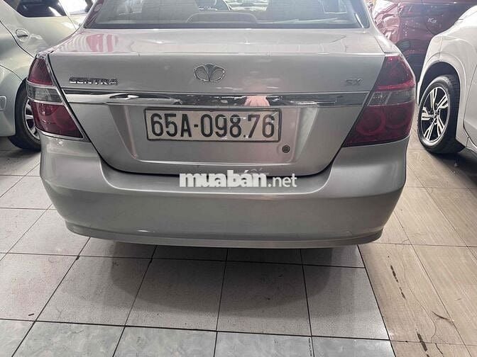 Daewoo Gentra màu Bạc