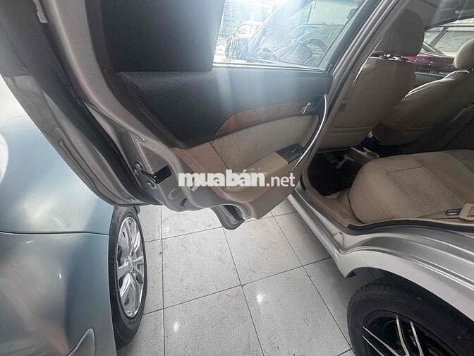 Daewoo Gentra màu Bạc