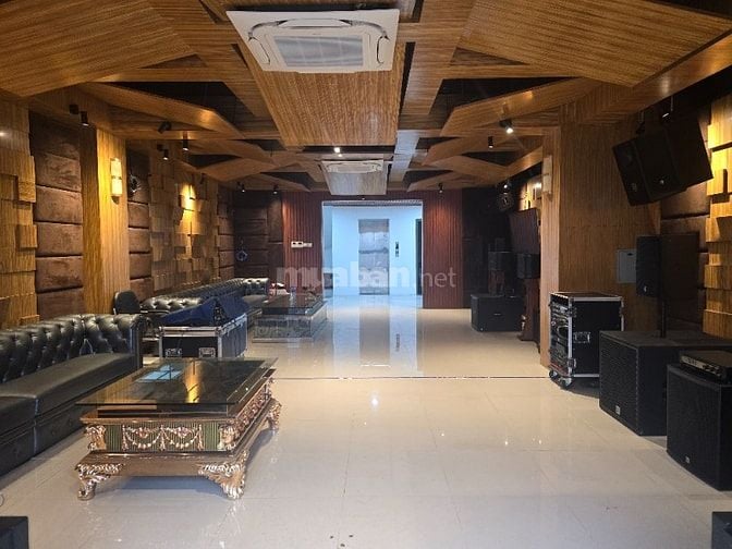 Cho thuê tòa nhà 3 mặt thoáng 8 tầng [Phố Vọng, Lê Thanh Thanh Nghị]