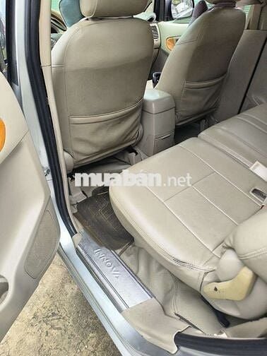 Bán xe innova g xịn 2009