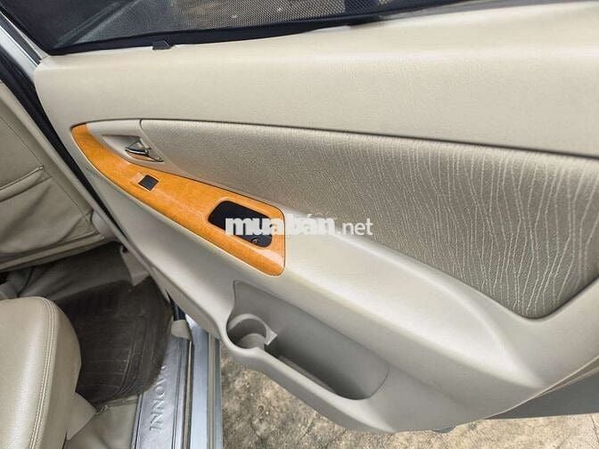 Bán xe innova g xịn 2009