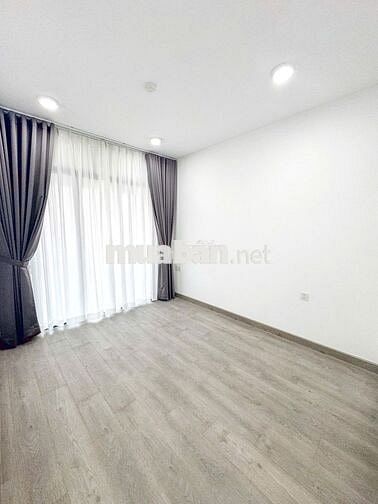 Cho thuê giá 14tr/tháng khu Diamond Alnata - nhà NTCB ở liền