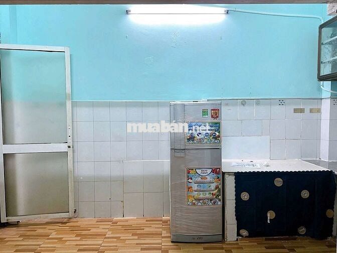 Cho thuê CHDV giá 4,5tr ngay Thành Thái Q.10