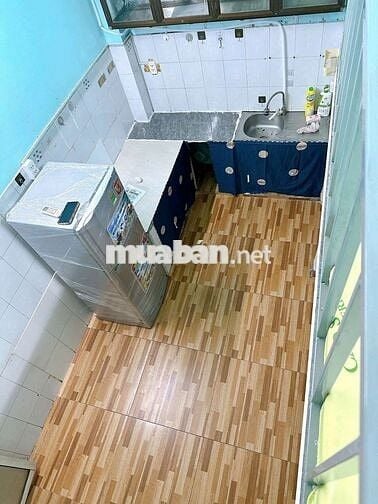 Cho thuê CHDV giá 4,5tr ngay Thành Thái Q.10