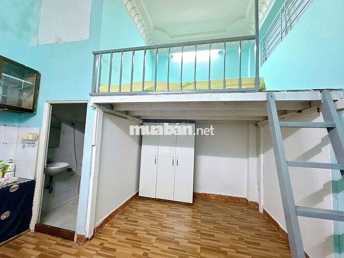 Cho thuê CHDV giá 4,5tr ngay Thành Thái Q.10